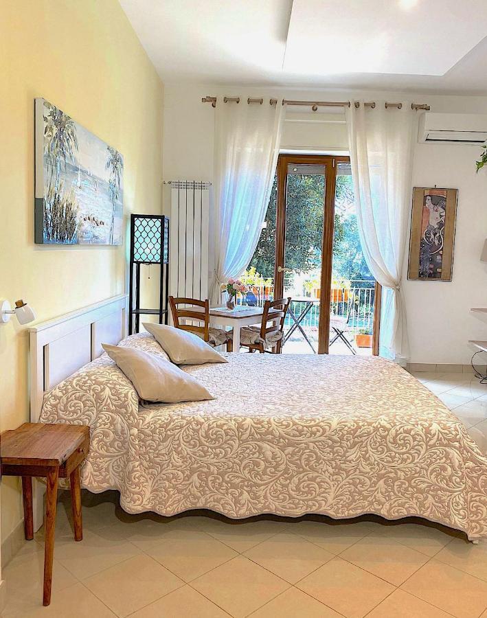 Angelina Suite B&B - Sorrento Centro Kültér fotó